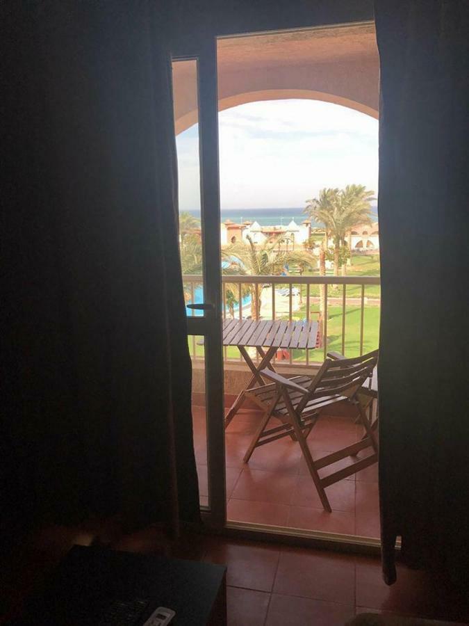 Special Chalets In Porto South Beach Families Ain Sukhna Bagian luar foto